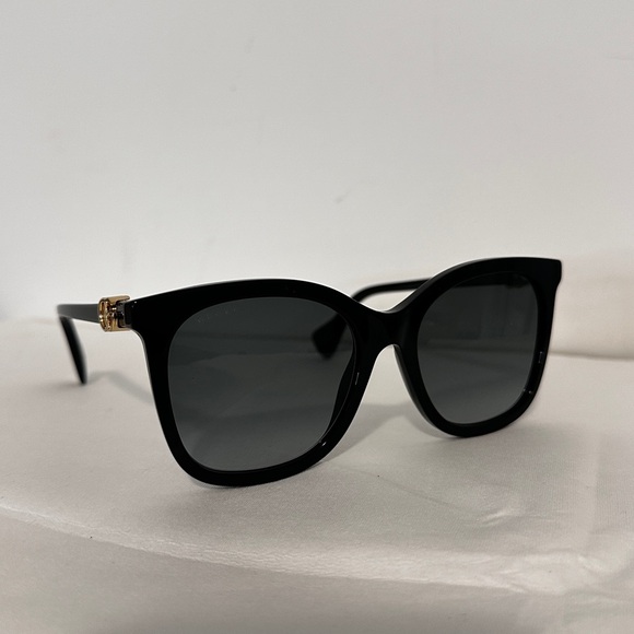 Gucci Grey Butterfly Ladies Sunglasses GG1071S - Picture 2 of 8